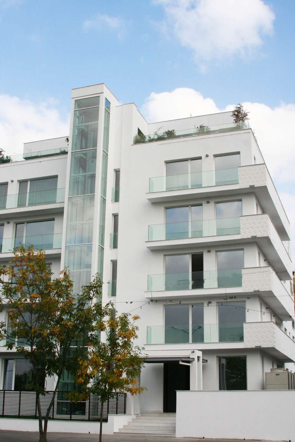 White Boutique Residence — imaginea 6